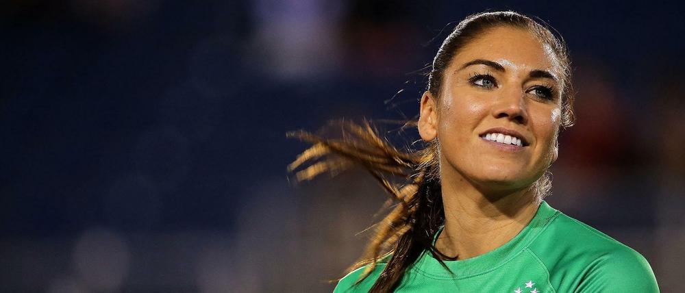 Hope Solo prangert die vermeintlich ungerechte Bezahlung im Fußball an.
