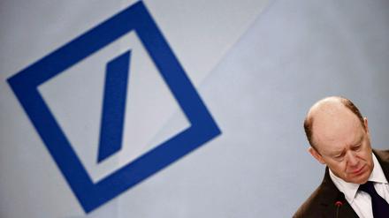 Deutsche-Bank-Chef John Cryan wird sich mit den Panama-Kontakten seiner Vorgänger befassen müssen.