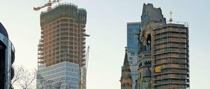 Neuer Riese: das Hochhaus „Upper West“ (li.). Rechts hinter der Gedächtniskirche sieht man Teile des „Zoofensters“. 