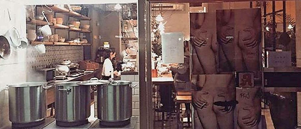 Bereicherung im bunten kulinarischen Angebot der Charlottenburger Kantstraße: das "Madame Ngo" mit frecher Fassade.