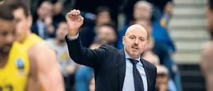 Mehr verteidigen, besser rebounden. Die taktischen Lösungen von Coach Sasa Obradovic überzeugen nicht jeden bei Alba Berlin.