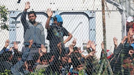 Gestrandet in Griechenland. Diese Pakistaner und Afghanen wollen über die Insel Lesbos nach Europa. 