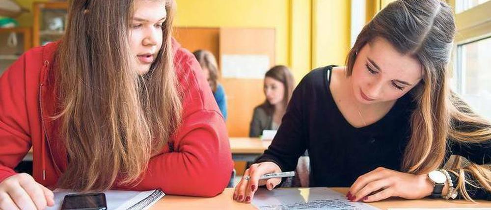 Lernen oder ausschlafen? Am Gymnasium Alsdorf haben die Oberstufenschüler in der ersten Stunde die Wahl.