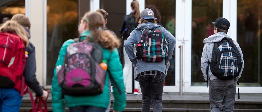 Am Gymnasium in Alsdorf können die Schüler der Oberstufe erst zur zweiten Stunde kommen.