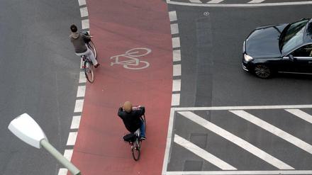 Roter Teppich. So komfortable Radverkehrsanlagen wie am Moritzplatz sind in Berlin bisher die Ausnahme.