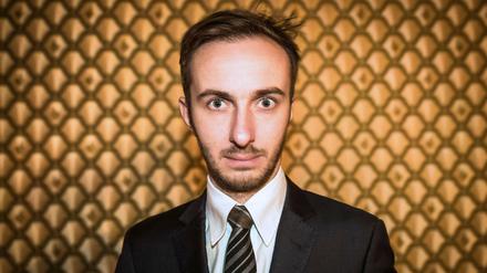 Moderator Jan Böhmermann.  