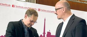 Zeit für einen Wechsel? Aus Sicht von Michael Müller (links) scheint dies der Fall zu sein – der bisherige Landesvorsitzende der Berliner Sozialdemokraten, Jan Stöß, wurde davon am Mittwoch offenbar überrascht. Er will sich erst mal sortieren und hat eine Stellungnahme für diesen Donnerstag angekündigt. Foto: Tim Brakemeier/dpa