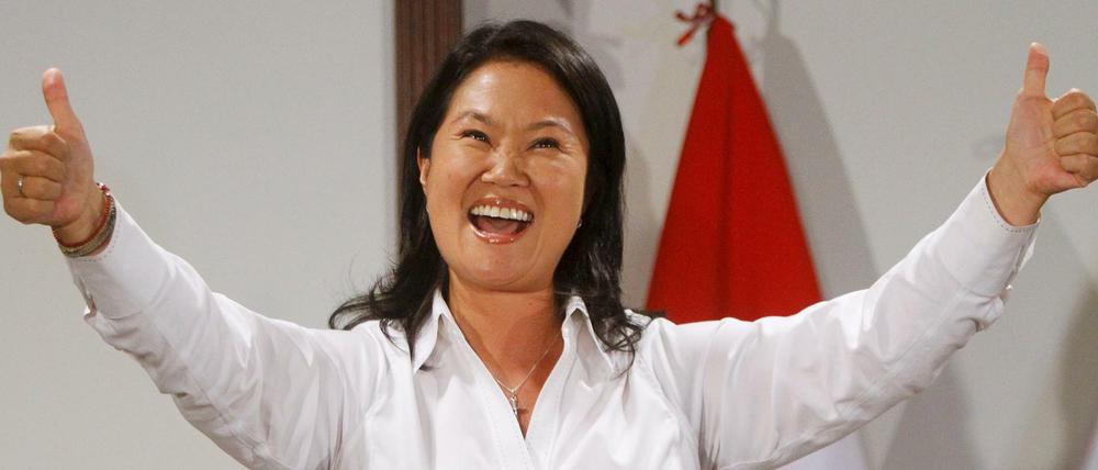 Fast 16 Jahre nach Ende des autokratischen Regimes ihres Vaters (1990-2000), Alberto Fujimori, hat Tochter Keiko gute Chancen, das Präsidentenamt in Peru zu übernehmen.
