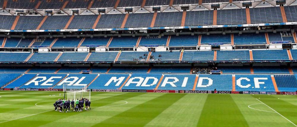 Kleine Spieler, große Aufgabe. Die Wolfsburger beim Training im Real-Stadion. 