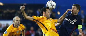 Spanischer Tanz. Barcelona und Atletico lieferten sich auch im Rückspiel einen verbissenen Kampf.