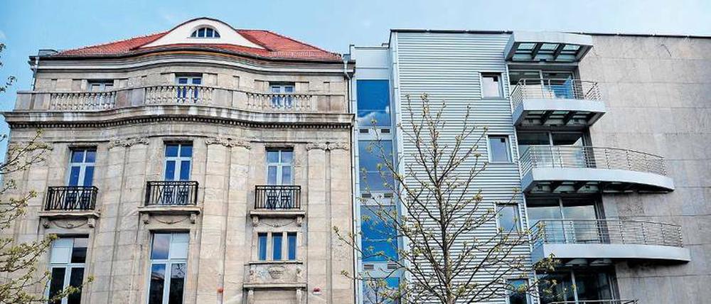Botschaft ohne Botschaft. Ein saniertes altes und ein neues Haus in der Hiroshimastraße sollen Griechenland repräsentieren. Doch seit 2012 tut sich hier nichts.