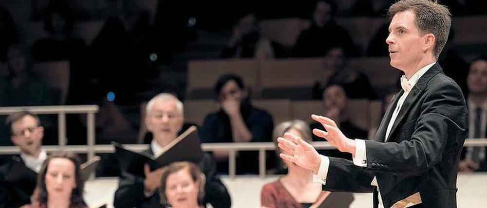 Hannes Reich leitet den Freiburger Bachchor.