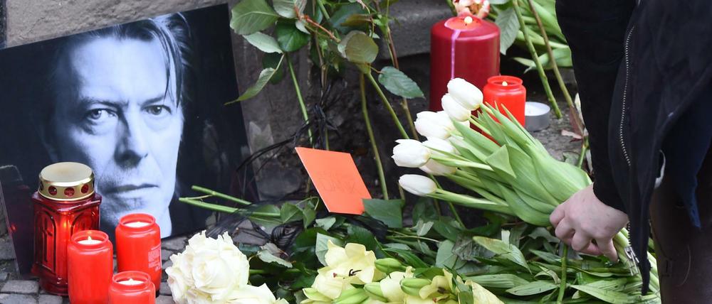 Trauer um David Bowie in Berlin.