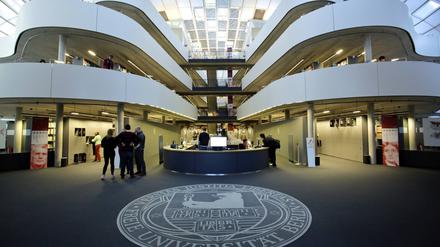 Die Philologische Bibliothek der Freien Universität Berlin. Auf dem Uni-Campus soll ein Mann Frauen belästigt haben. (Symbolbild)