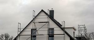 Wer ein Haus kauft, zahlt Grunderwerbsteuer.