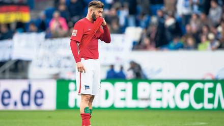 Zum Reinbeißen. Die Niederlage schmeckt Marvin Plattenhardt nicht. 