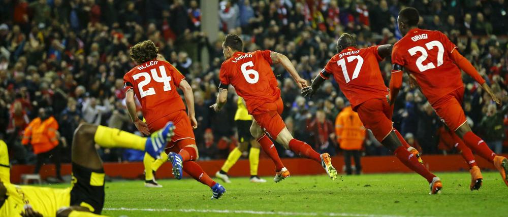 Liverpooler Jubel nach dem Treffer zum 4:3 in der Nachspielzeit.