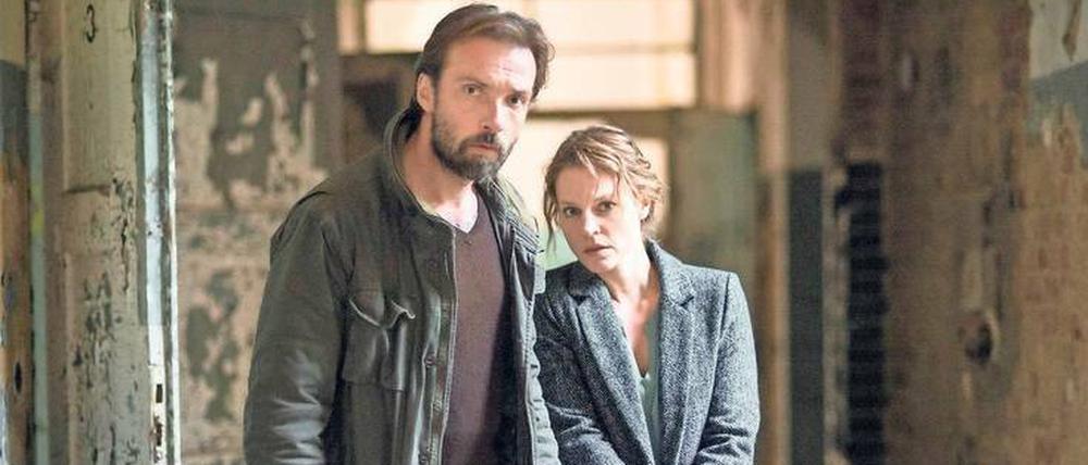Der Macho und die Mutter: Adam Raczek (Lucas Gregorowicz) und Olga Lenski (Maria Simon) stehen beim Teambuilding noch am Anfang.