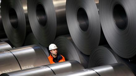 Die energieintensiven Industrien wie Stahl, Aluminium, Kupfer aber auch Papier und Chemie profitieren von der Besonderen Ausgleichsregelung, die sie von der Ökostrom-Umlage befreit. 