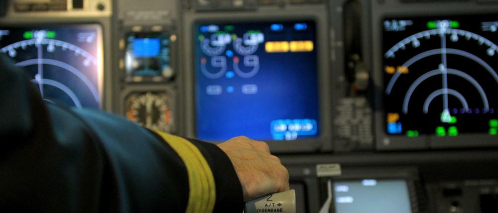Kontrollen für mehr Sicherheit beim Fliegen.