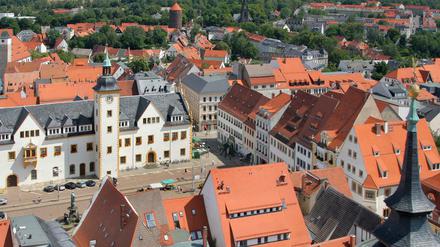 Blick vom Kirchturm St. Petri auf den mittelalterlichen Stadtkern der Berg- und Universitätsstadt Freiberg.