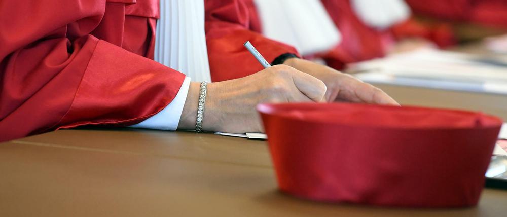 Das Bundesverfassungsgericht hat über die Maßnahmen des BKA zur Terrorabwehr geurteilt.