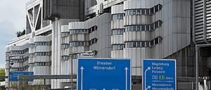 Jetzt gerade Unterkunft für Geflüchtete. Und später? Das ICC in Berlin.
