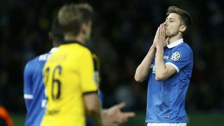 Es hat nicht sollen sein. Jens Hegeler und Hertha BSC müssen beim Pokalfinale in der eigenen Stadt doch wieder zuschauen.