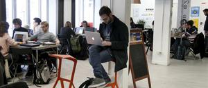 Auch eine intensive Google-Recherche nach dem richtigen Weg führt dauernd in die Irre.