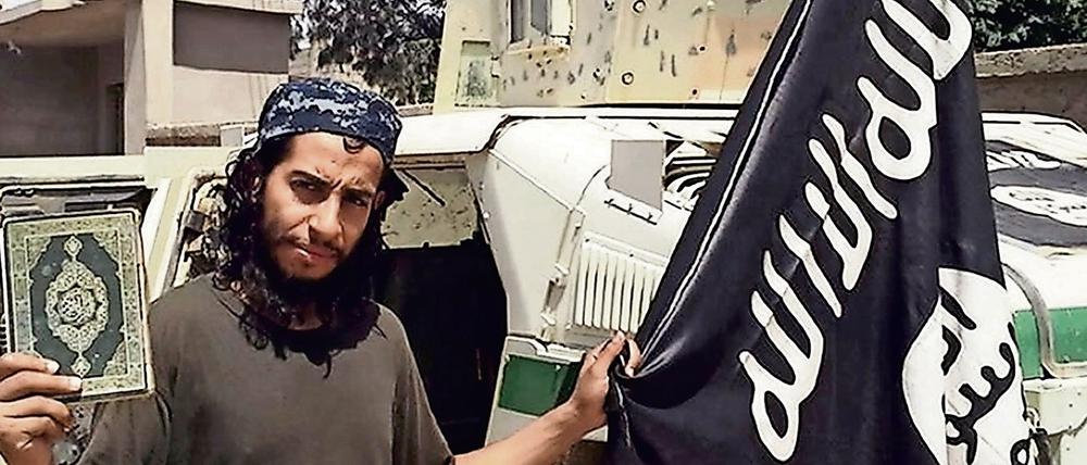 Der Herrschaftsbereich der Dschihadistengruppe Islamischer Staat (IS) wird kleiner - und damit schrumpfen auch seine Einnahmen.
