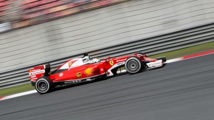 Sebastian Vettel muss mit seinem Ferrari noch viel aufholen.