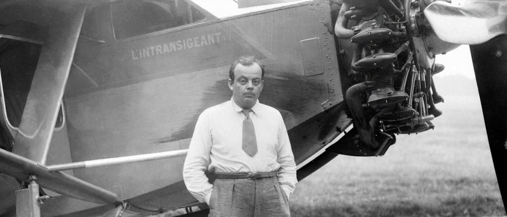 Antoine de Saint-Exupéry, hier vor seinem Flugzeug, war ein Freund von Léon Werth. 
