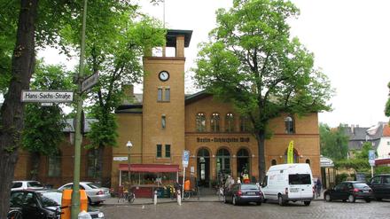Es gibt sie in jedem Bezirk, nicht nur in Lichterfelde West (hier der S-Bahnhof): Die Runden Tische sind eine Chance für Engagement im Kiez