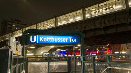 Rechtsfreie Räume in Berlin? Gibt es nicht, meint der Regierende Bürgermeister, und falls doch, sei Henkel zuständig. 
