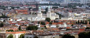 Urbanes Bauen in Berlin: Die Türme der die einstige Stalin- und heutigen Karl-Marx-Allee.