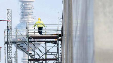 Im Baugewerbe sind besonders viele Wanderarbeiter in Berlin beschäftigt – nicht immer zu fairen Bedingungen.