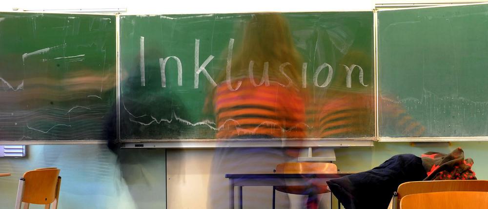 Inklusion bedeutet, dass Schüler mit und ohne Behinderung miteinander lernen.