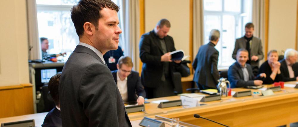 Der Chef der Berliner Senatskanzlei, Björn Böhning im März bei seiner Befragung durch den Hauptausschuss des Berliner Abgeordnetenhauses zur Diwell-Affäre in Berlin.