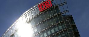 Die Zentrale der Deutschen Bahn, der Bahntower in Berlin.