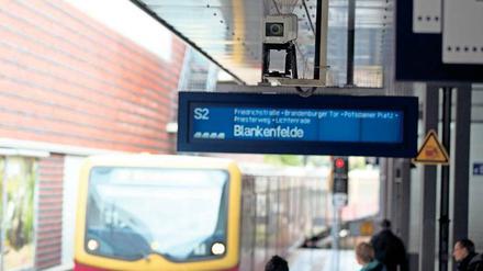 Waches Objektiv. Die Bahn will weitere Bahnhöfe mit Kameras ausstatten; wie am Gesundbrunnen. Auch alte Anlagen werden erneuert, etwa im Hauptbahnhof. 