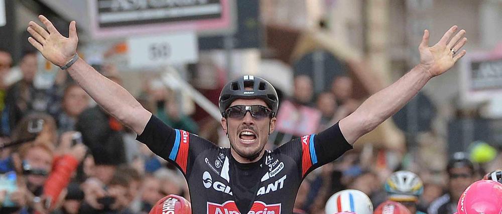 Klassik-Liebhaber. John Degenkolb liebt die großen Frühjahrs-Rennen, hier triumphiert er 2015 bei Milan - Sanremo.