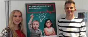 Frisch aus Linz: Hannah Haider, 22, ist gelernte Grundschullehrerin. Ihr gleichaltriger Freund Christopher Breitfuß, ein Grafiker, würde auch mit nach Berlin kommen.