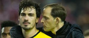 Bleib doch, Junge! Trainer Thomas Tuchel würde Mats Hummels ungern zu den Bayern ziehen lassen.