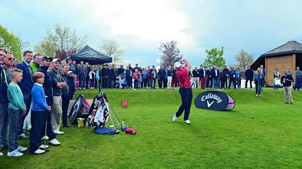 Long-Drive-Champion Joe Miller eröffnet die BB-Masters mit einer spektakulären Golfshow.