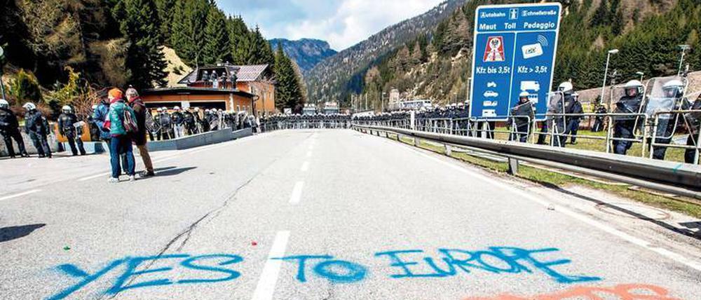 Nicht ganz dicht. Österreich droht, die Grenze am Brennerpass zu schließen.