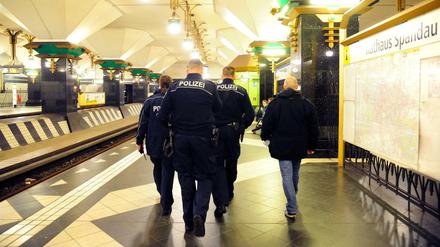 Immer wieder Einsatzort Rathaus Spandau.