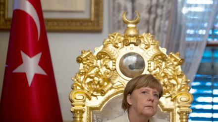 Angela Merkel nach ihrem Treffen mit dem türkischen Präsidenten Recep Tayyip Erdogan im Oktober 2015 in Istanbul.