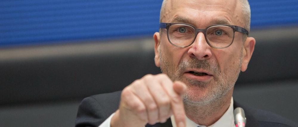 Als innenpolitischer Sprecher von Bündnis 90/Die Grünen wird Volker Beck durch Irene Mihalic abgelöst.