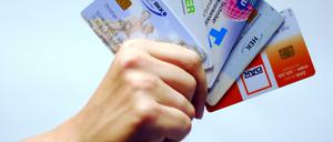 Welche darf's sein? Gesetzlich Versicherte, denen die Kasse zu teuer geworden ist, können jederzeit wechseln. 