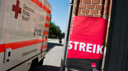 Im Tarifstreit des öffentlichen Diensts gibt es Warnstreiks in Berlin. 